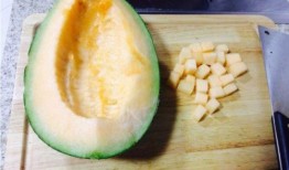 哈密瓜煮汤吃,哈密瓜煮汤，清爽滋味尽享