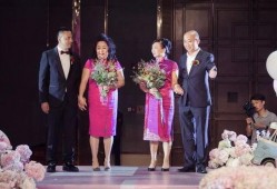 新娘主持人吃瓜,揭秘婚礼幕后趣事