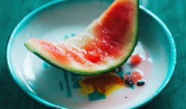 现在还吃瓜么,吃瓜群众热情不减