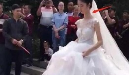 新娘主持人吃瓜,揭秘婚礼幕后趣事