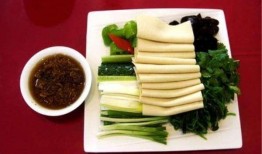 扭的瓜不甜蘸酱吃,探寻“扭的瓜不甜，蘸酱吃”的饮食智慧