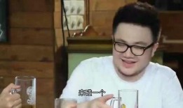 吃瓜无辜路人,揭秘网络舆论背后的真相