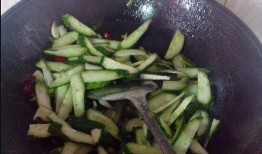 若瓜怎么炒着吃,家常美味轻松学
