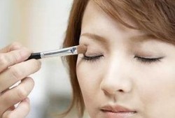 大号化妆小号吃瓜,揭秘网红幕后生活