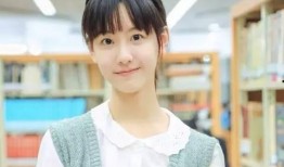 航空校花吃瓜,揭秘校园里的甜蜜瓜事